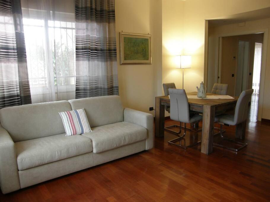 Lägenhet Delizioso Attico A Talenti *